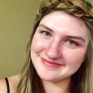 Meet your Posher, Stefanie